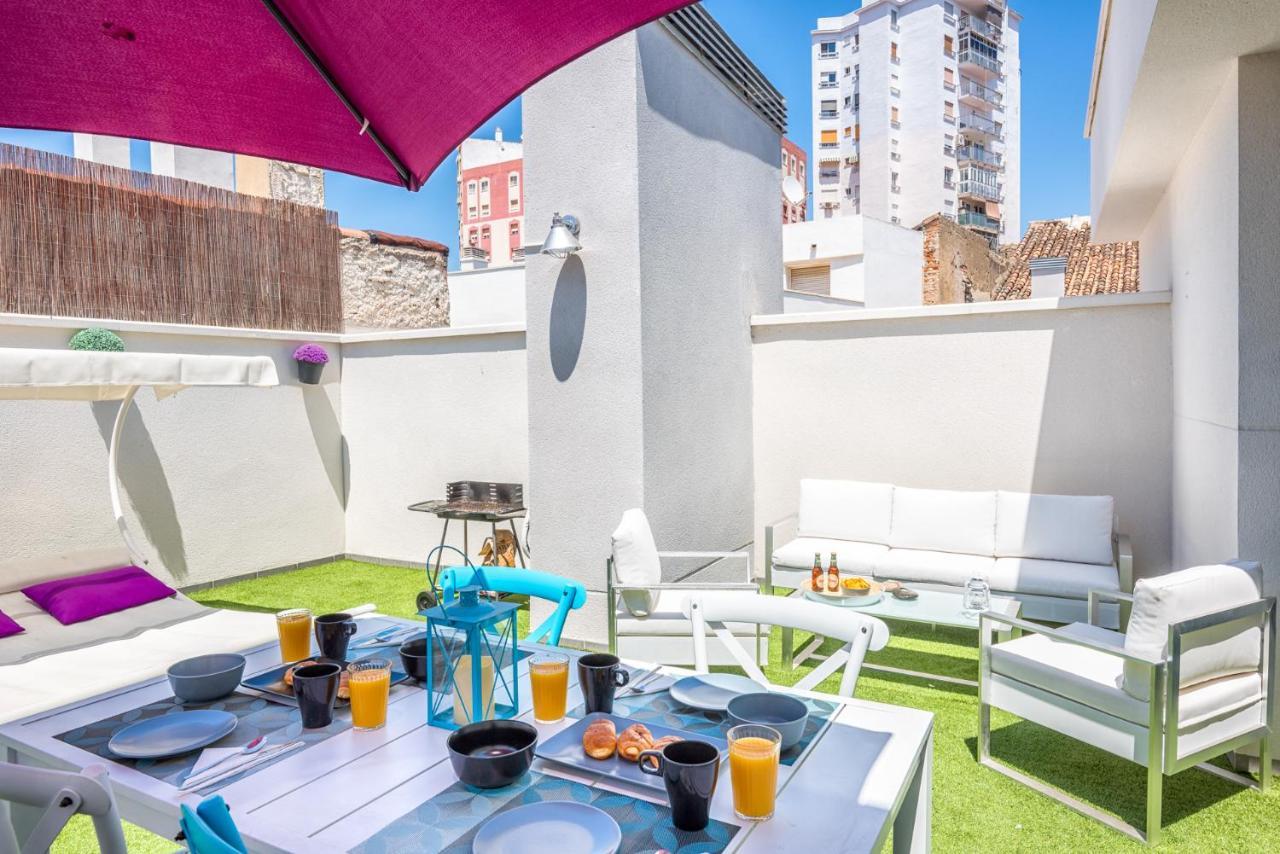 Atico Con Terraza Ac 1Hab En El Centro Y Piscina Comunitaria Appartement Málaga Buitenkant foto