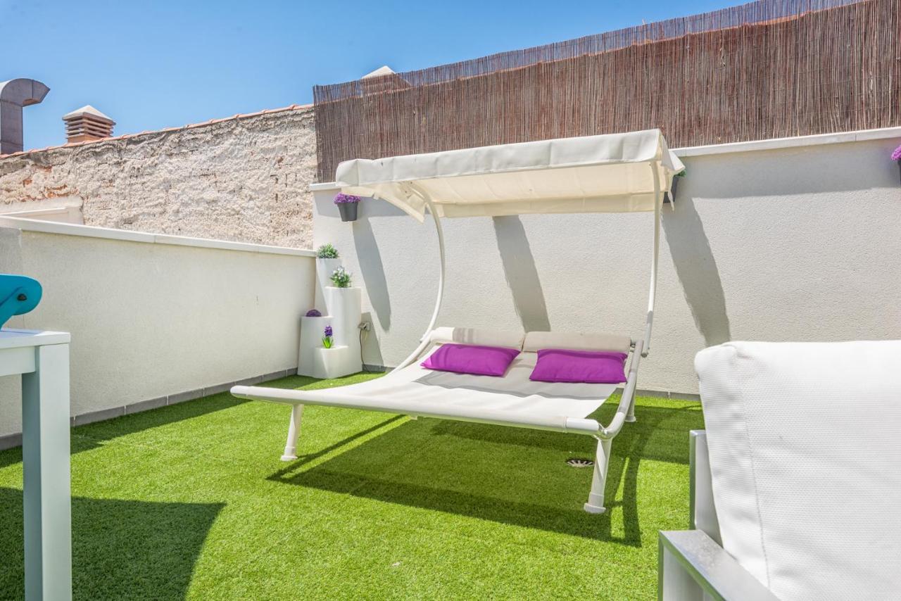 Atico Con Terraza Ac 1Hab En El Centro Y Piscina Comunitaria Appartement Málaga Buitenkant foto