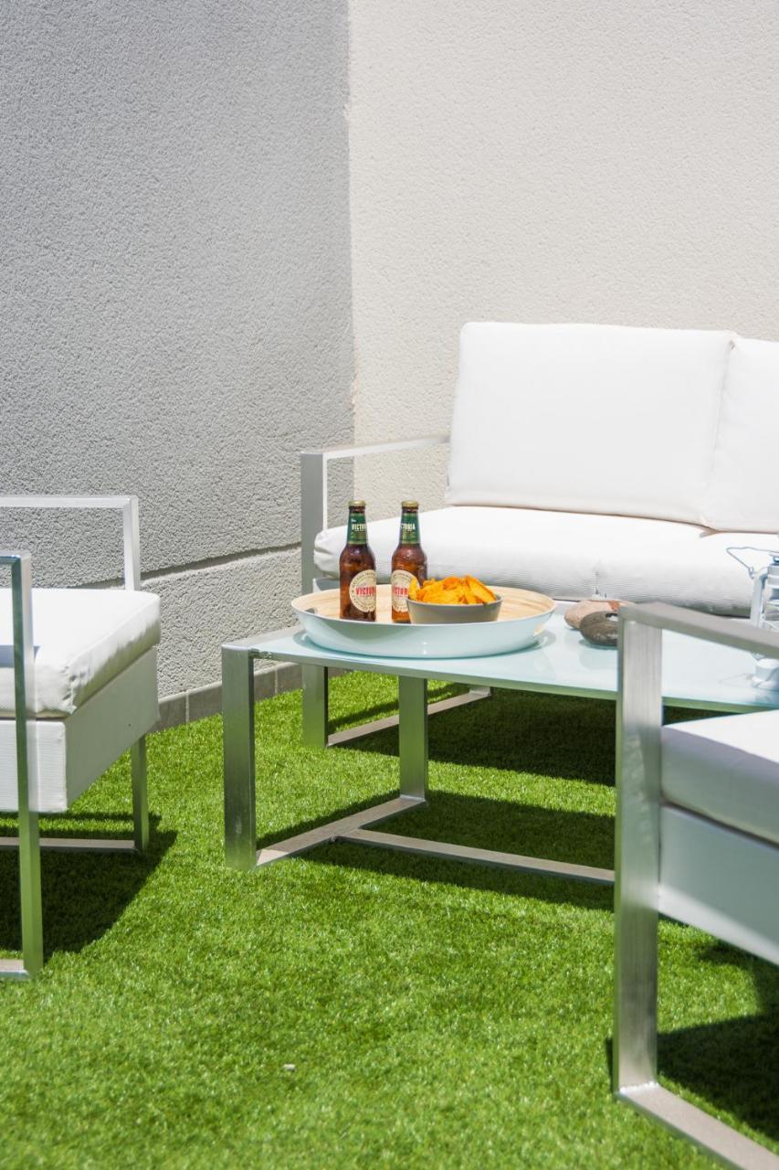 Atico Con Terraza Ac 1Hab En El Centro Y Piscina Comunitaria Appartement Málaga Buitenkant foto