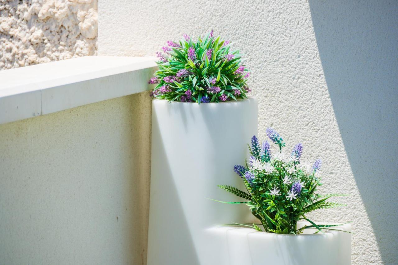 Atico Con Terraza Ac 1Hab En El Centro Y Piscina Comunitaria Appartement Málaga Buitenkant foto