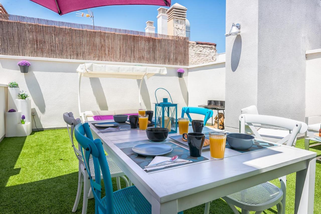 Atico Con Terraza Ac 1Hab En El Centro Y Piscina Comunitaria Appartement Málaga Buitenkant foto