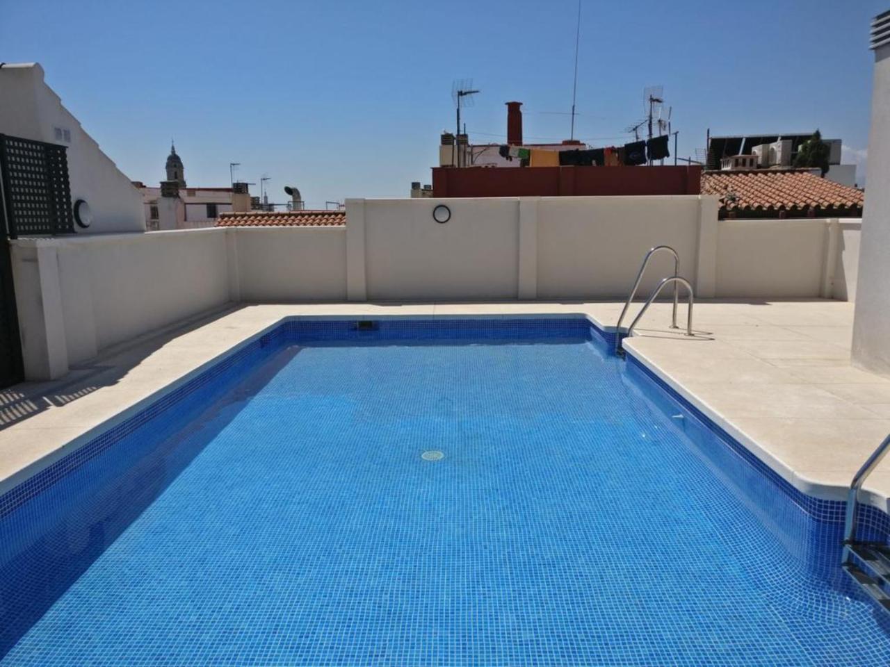 Atico Con Terraza Ac 1Hab En El Centro Y Piscina Comunitaria Appartement Málaga Buitenkant foto